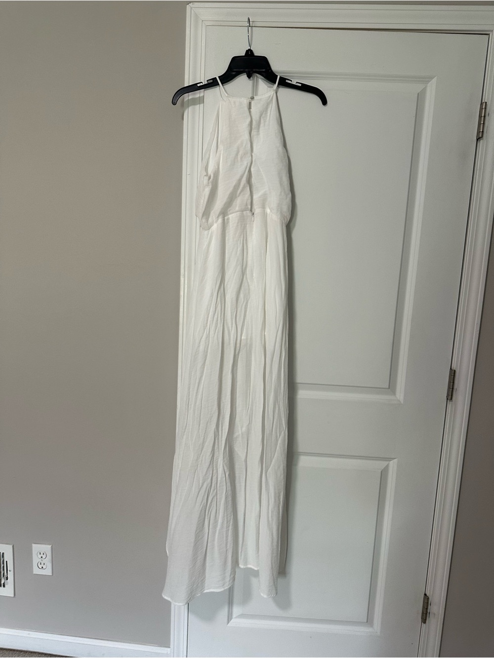 Elegant White Halter Maxi Dress for Women